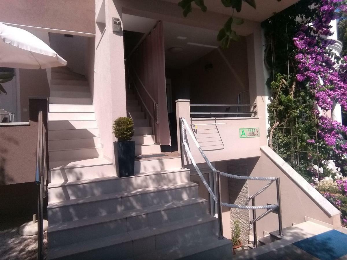 Apartment Vila Nina بيتريتْشاني المظهر الخارجي الصورة